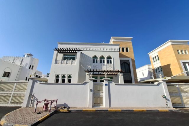 Luxury 4+1BHK Villa for Rent in Madinat Ilam – Along Al Inshirah Street PPV14