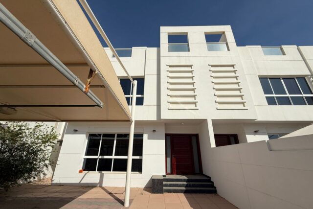 4+1 BHK Spacious Villa for Rent in Azaiba – PPV327