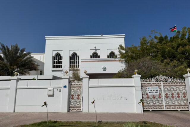 Spacious 6bhk Villa for Rent in Shatti Al Qurum PPV336