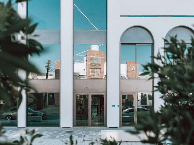 Prime Shop Spaces for Rent in Qurum Heights – Archway Bldg. PPC124